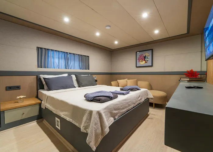 Explorer Yacht Botel Fethiye