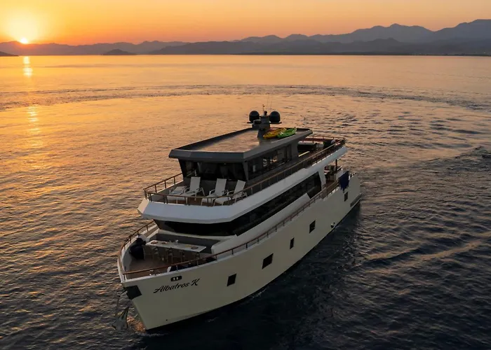 Explorer Yacht Botel Fethiye